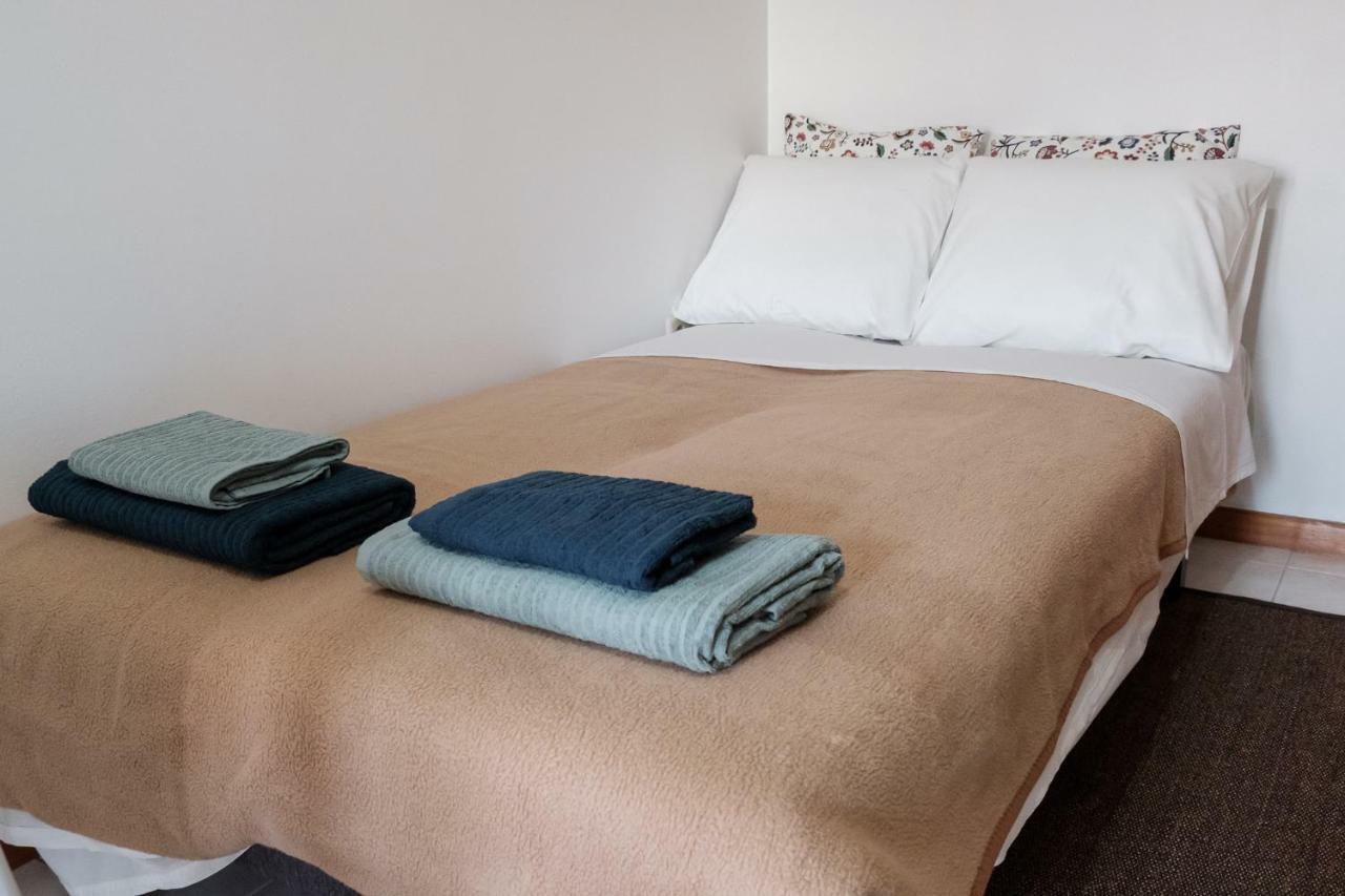 Apartment With Balcony In The Square Porto Ngoại thất bức ảnh