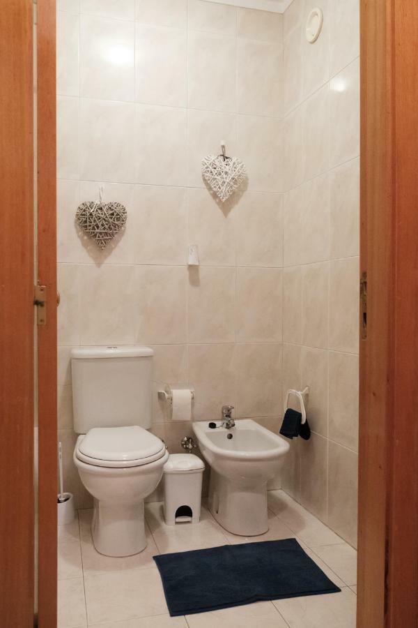 Apartment With Balcony In The Square Porto Ngoại thất bức ảnh